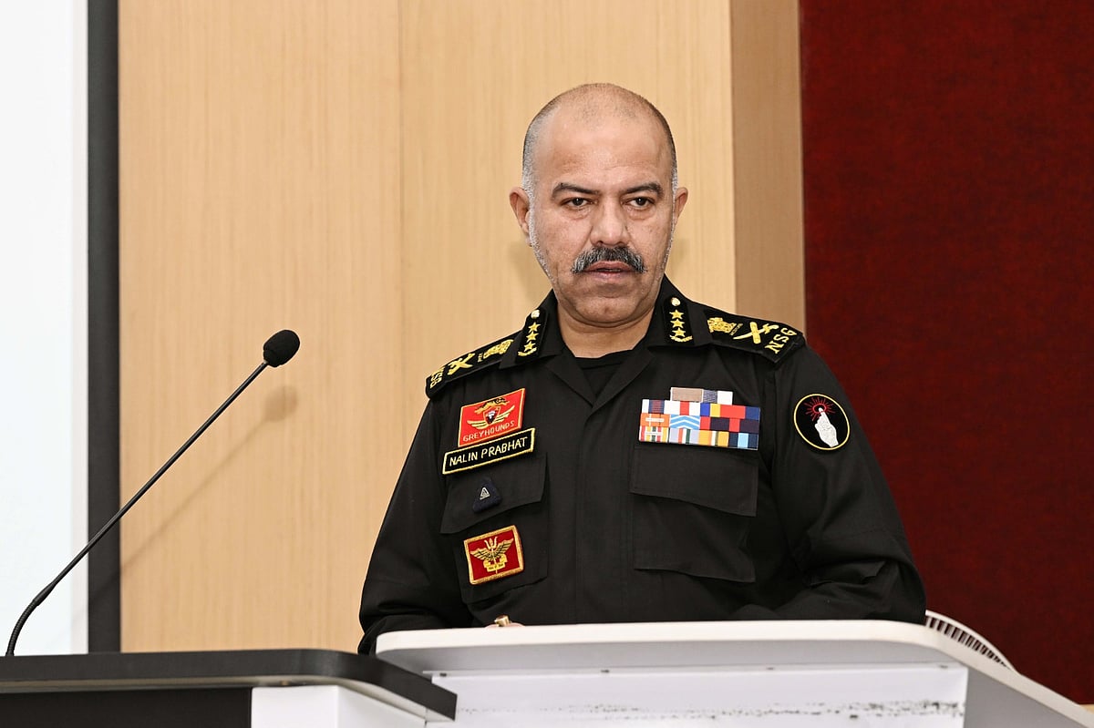 X/@svpnpahyd
 : Nalin Prabhat is a 1992 batch IPS officer of the Andhra Pradesh cadre